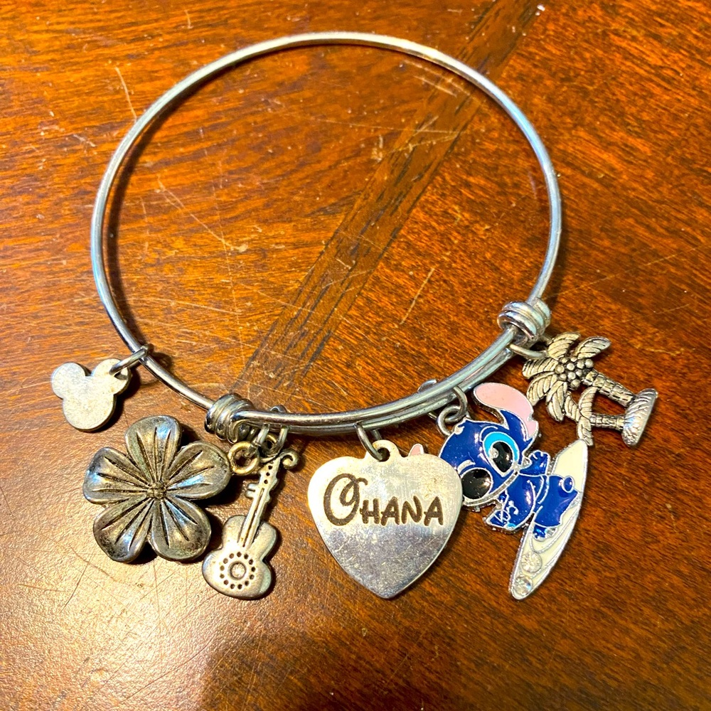 Stitch Ohana Charm Bangle